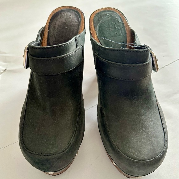 High heel Gap platform clogs.  Vintage and barely worn! - Picture 3 of 3